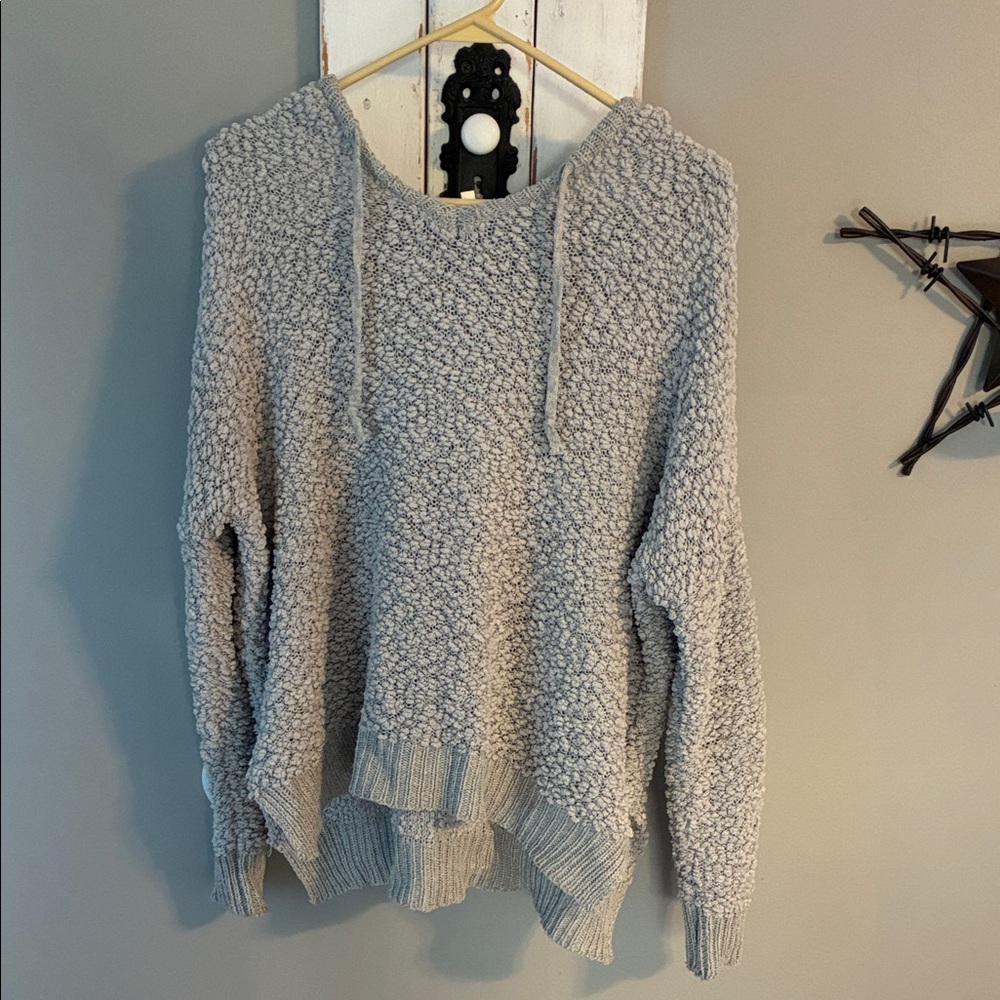 Nice cozy popcorn style hooded oversized sweater